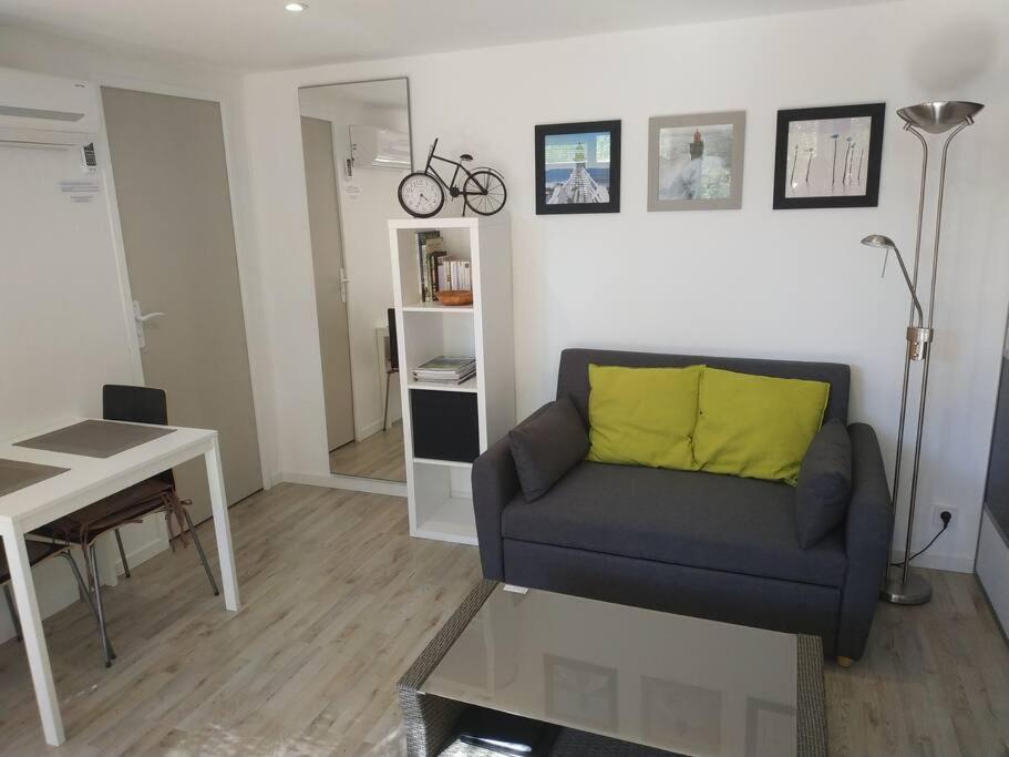 Appartamento Studio Jacuzzi Prive A 8 Min A Pied De La Plage La Ciotat Esterno foto