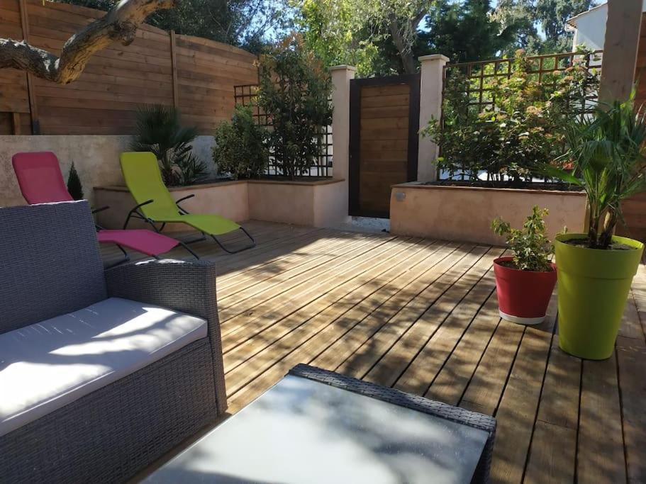 Appartamento Studio Jacuzzi Prive A 8 Min A Pied De La Plage La Ciotat Esterno foto