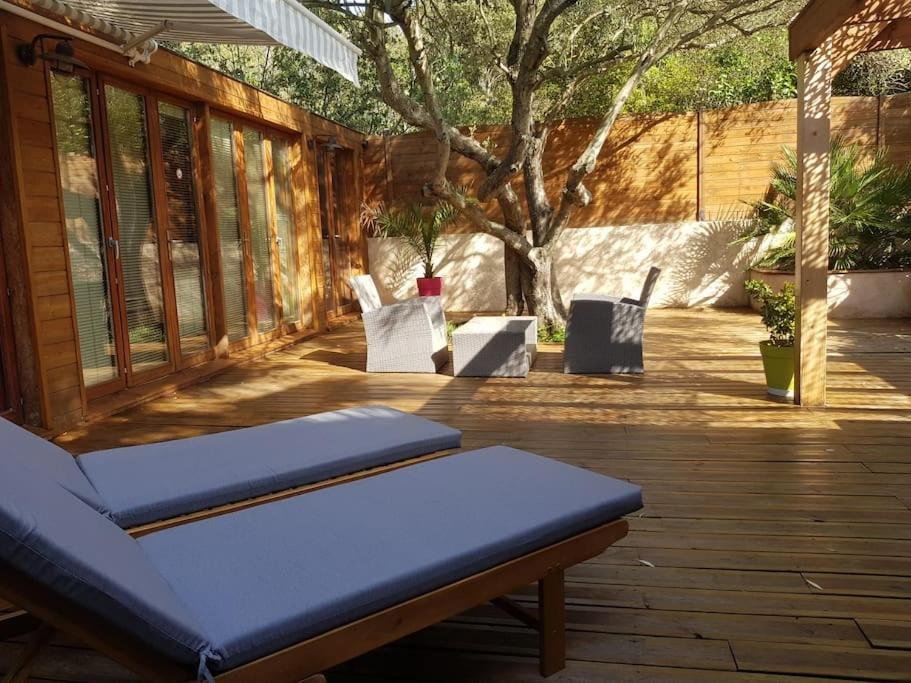 Appartamento Studio Jacuzzi Prive A 8 Min A Pied De La Plage La Ciotat Esterno foto