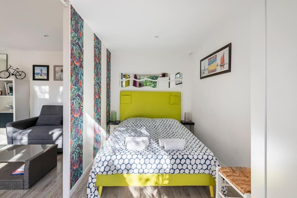 Appartamento Studio Jacuzzi Prive A 8 Min A Pied De La Plage La Ciotat Esterno foto