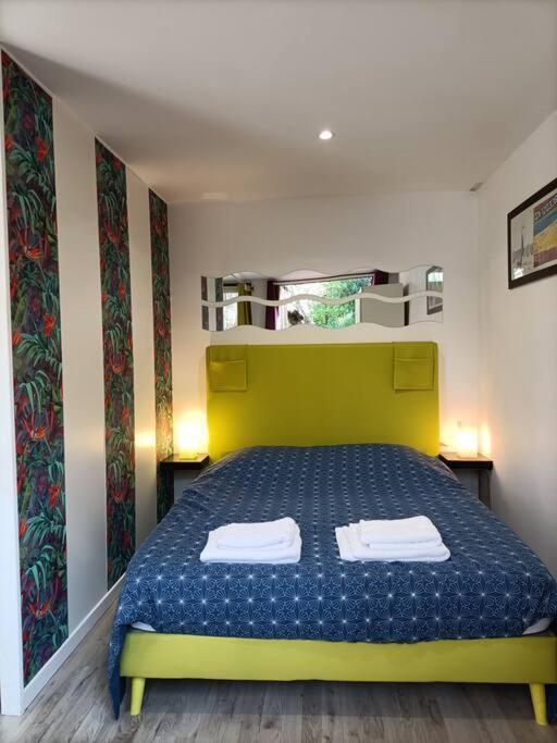 Appartamento Studio Jacuzzi Prive A 8 Min A Pied De La Plage La Ciotat Esterno foto