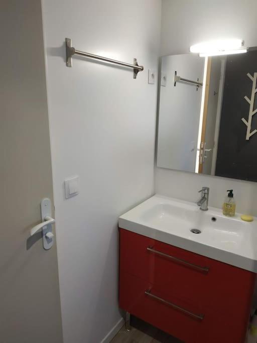 Appartamento Studio Jacuzzi Prive A 8 Min A Pied De La Plage La Ciotat Esterno foto