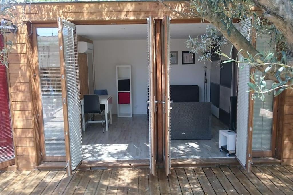 Appartamento Studio Jacuzzi Prive A 8 Min A Pied De La Plage La Ciotat Esterno foto
